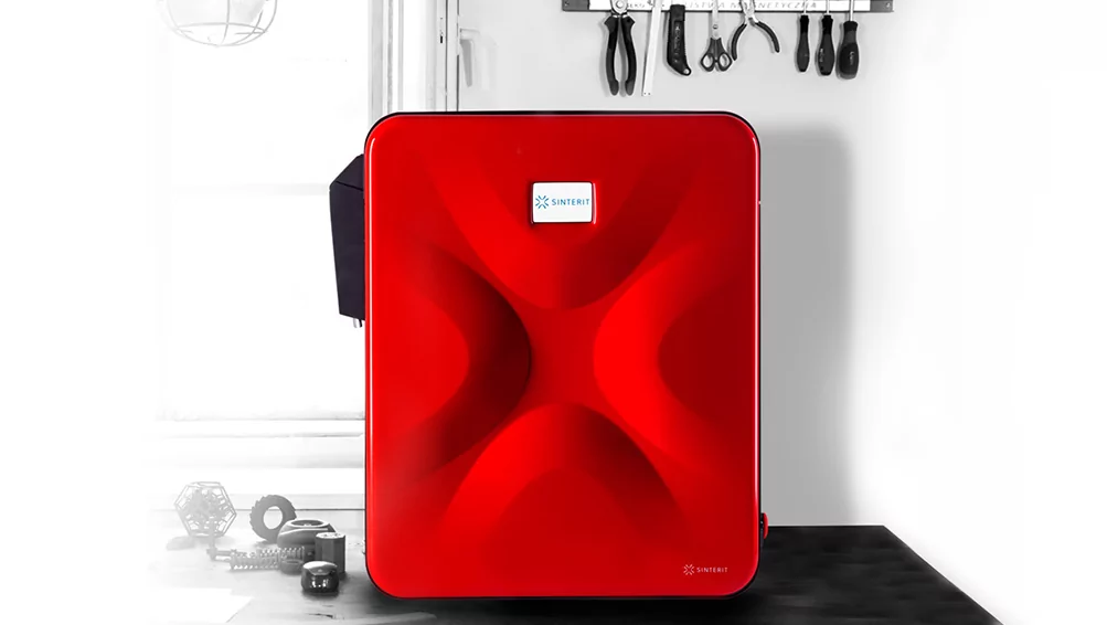 Sinterit Lisa – prednji prikaz kompaktnog SLS 3D printera Sinterit Lisa 3D printer prikazan s prednje strane